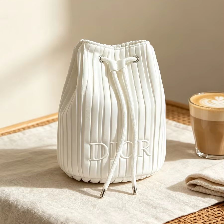 Luxury Bags Dior - Christian Dior Dior’s bag Minimalist White