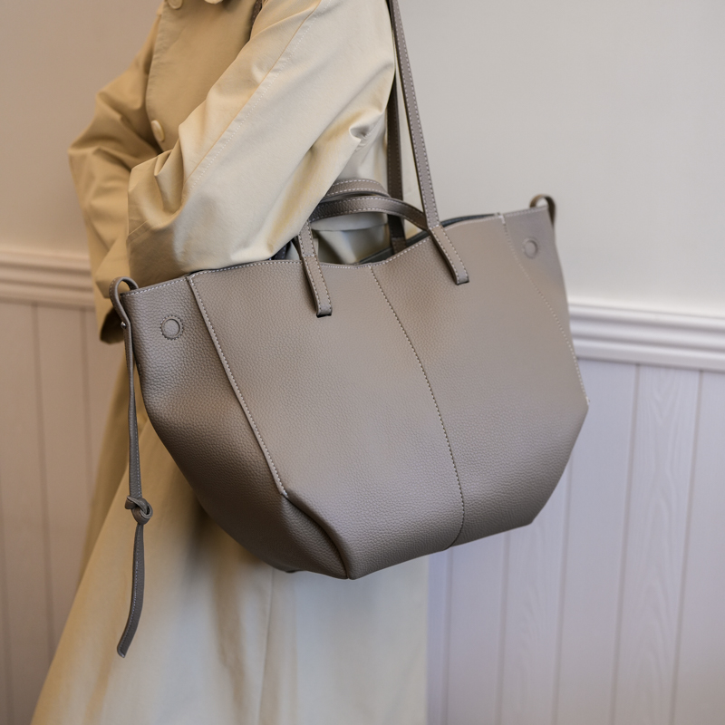 Large Capacity Leather Zipper  - Luxury Bags Trend 2025 review and price